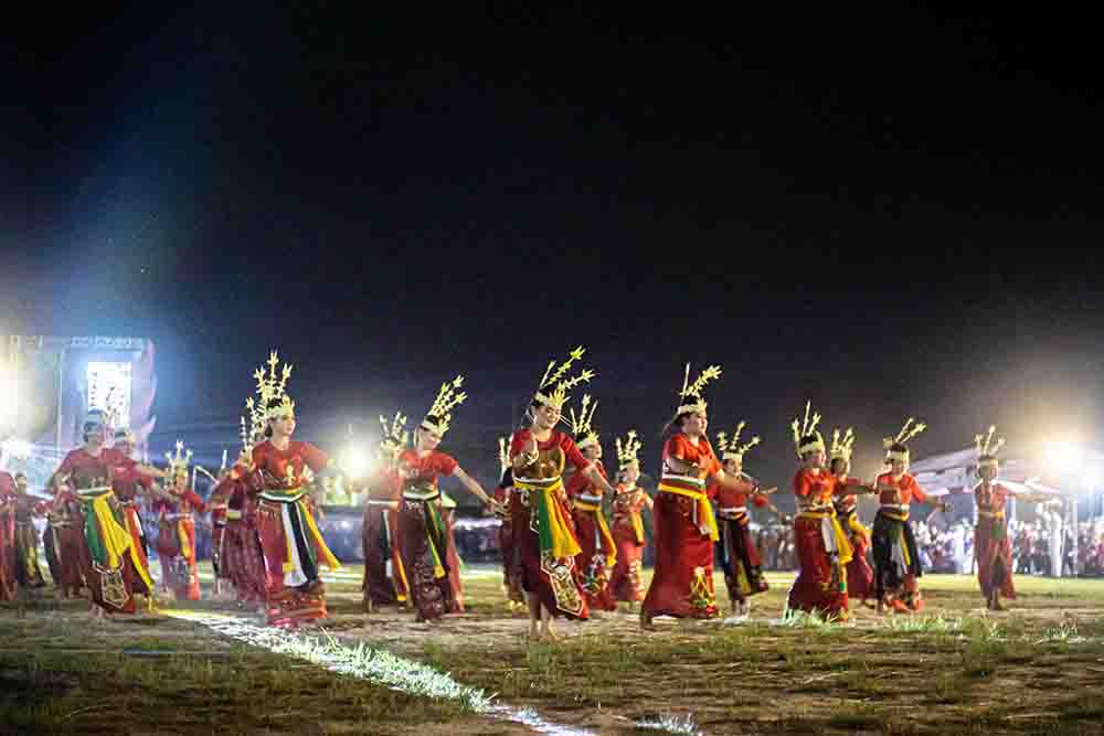 Kalteng Catat Rekor Muri Tarian Dadas Dan Bawo Dayak Kalteng Tv